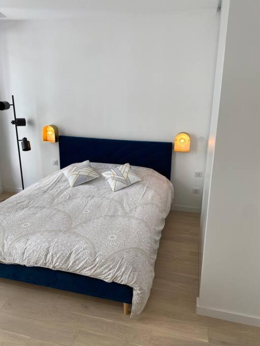 Brand New 1 Bedroom Flat With Parking- 5 Min Paris Pte De Versailles Исси-ле-Мулино Экстерьер фото